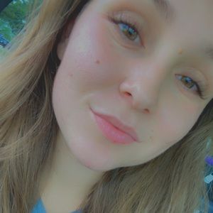 Meet your Posher, Dakota